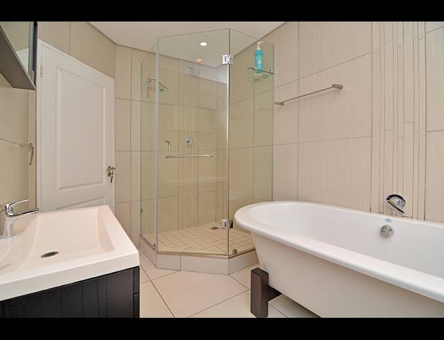3 BEDROOM APARTMENT FOR SALE IN GREENSTONE HILL